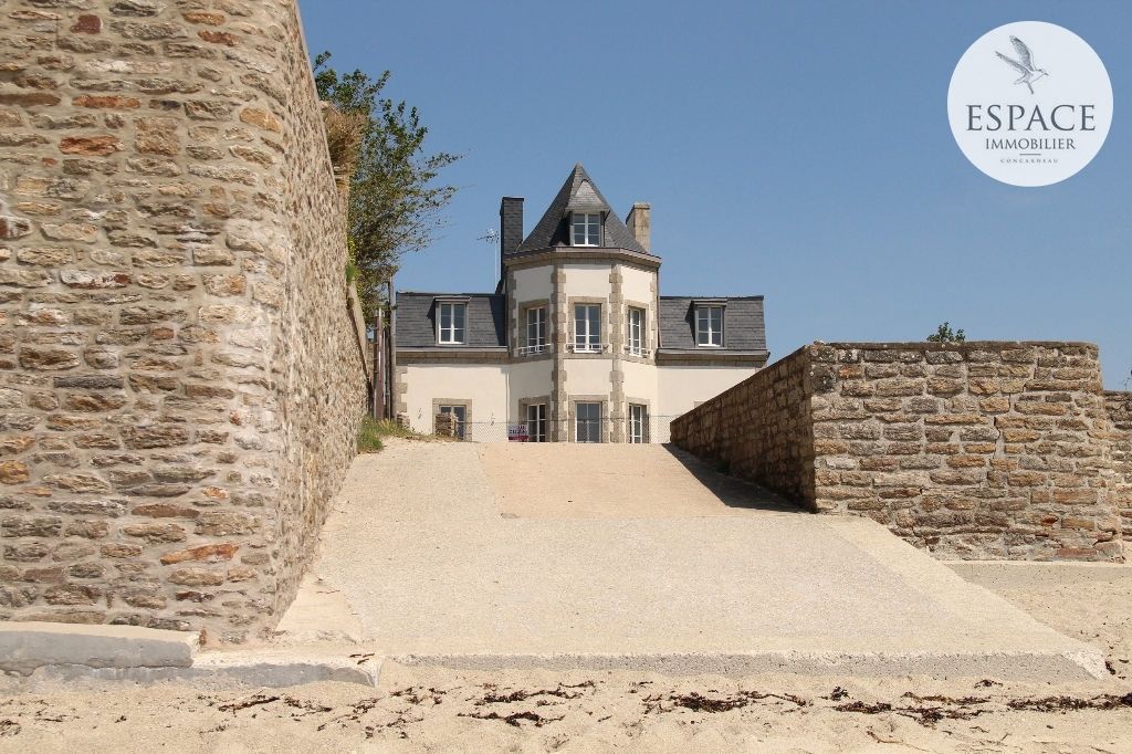 A vendre Concarneau une belle Demeure face à la mer