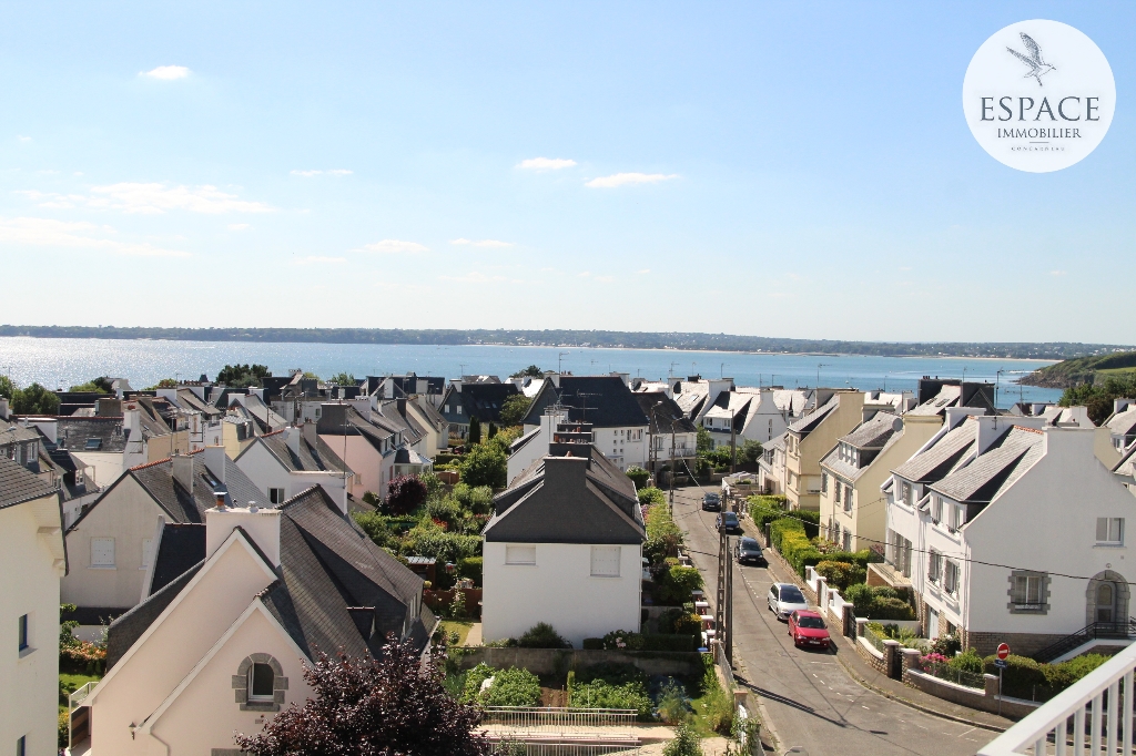 À vendre à Concarneau appartement 3 pièces avec vue mer...