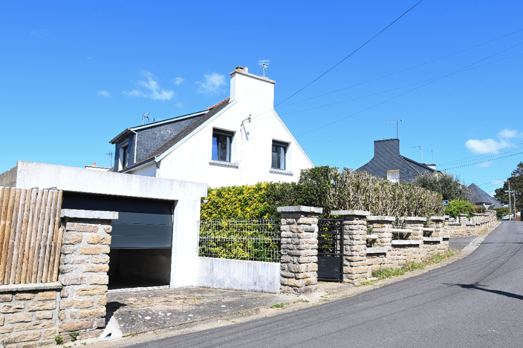 A vendre à Concarneau près de la mer maison avec terrass...