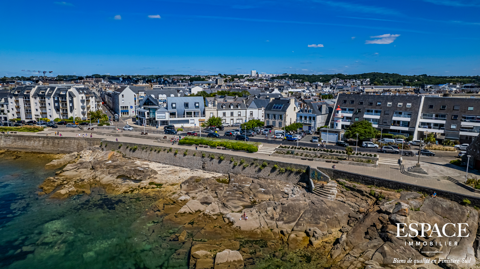 Concarneau face à la mer maison de caractère avec jardin...